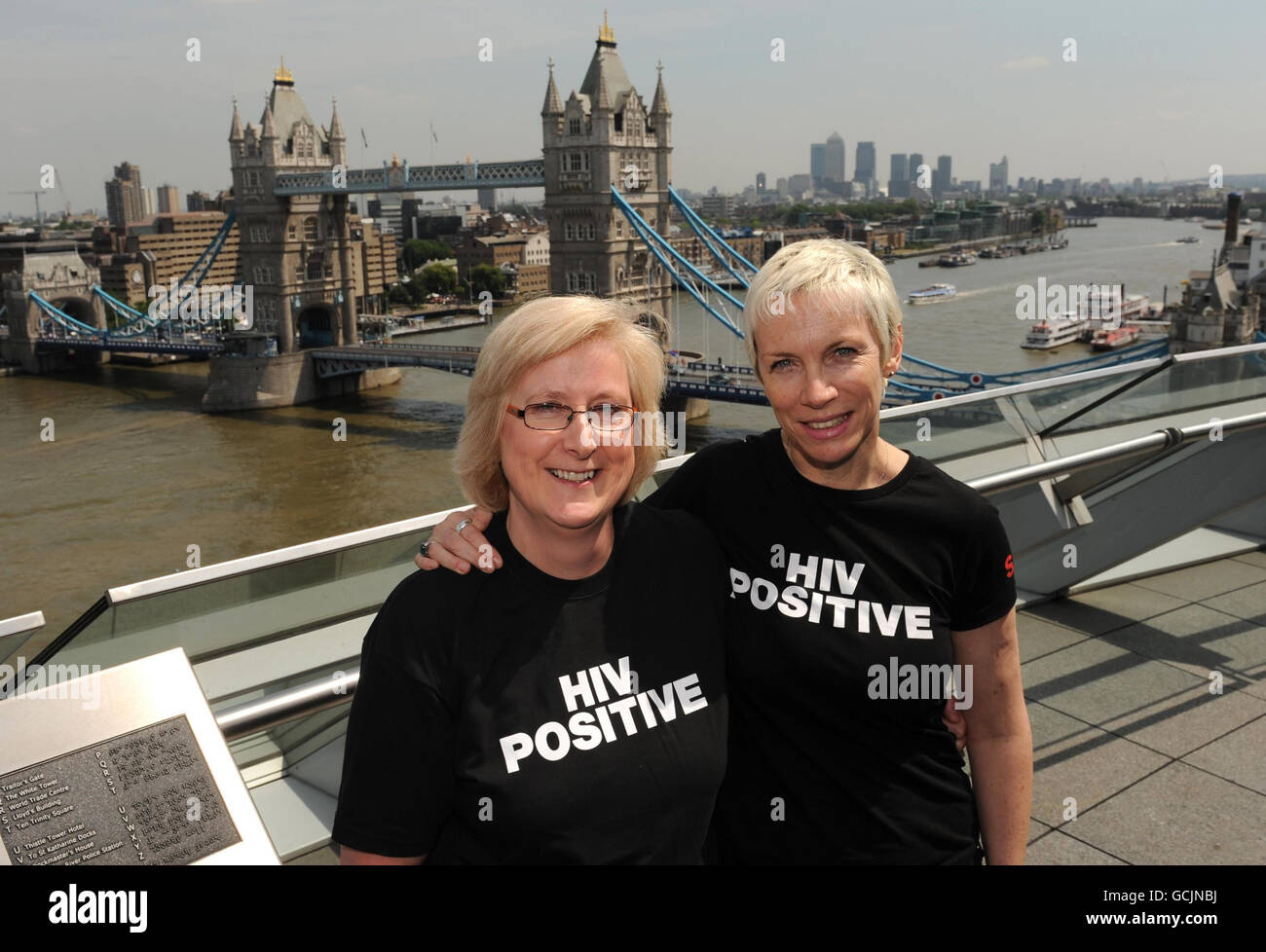 Annie Lennox at City Hall Stock Photo Alamy