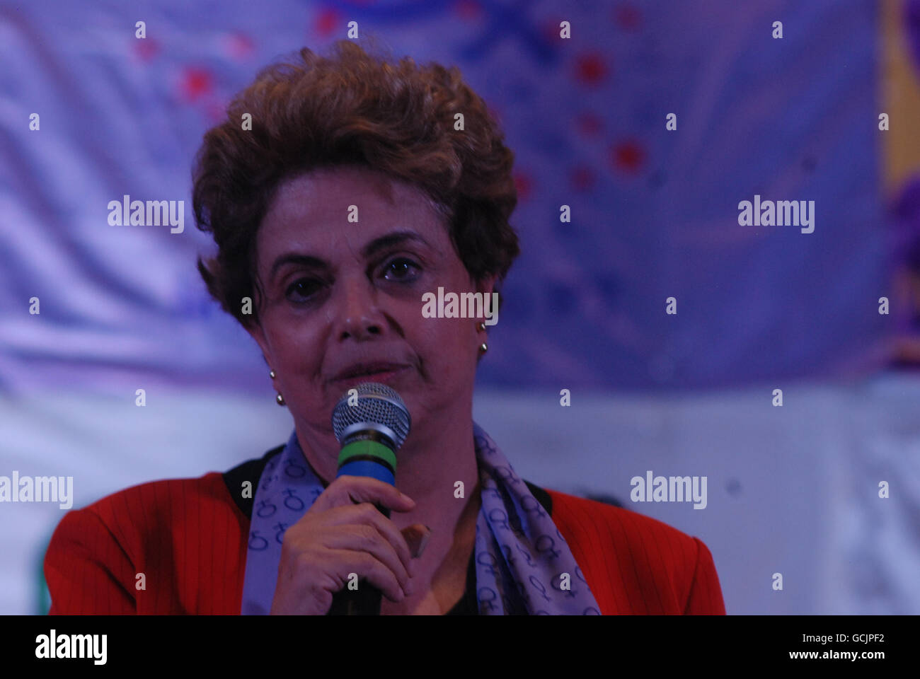 Sao Paulo, Brazil. 08th July, 2016. The ex president of Brazil (Dilma Rouseff ) melt with the Sao Paulo women's union this evening. They later supported her to come back to the government. They discussed about the women contribution to the government.and what they can do fight against the discrimination. Credit:  Adeleke Anthony Fote/Pacific Press/Alamy Live News Stock Photo