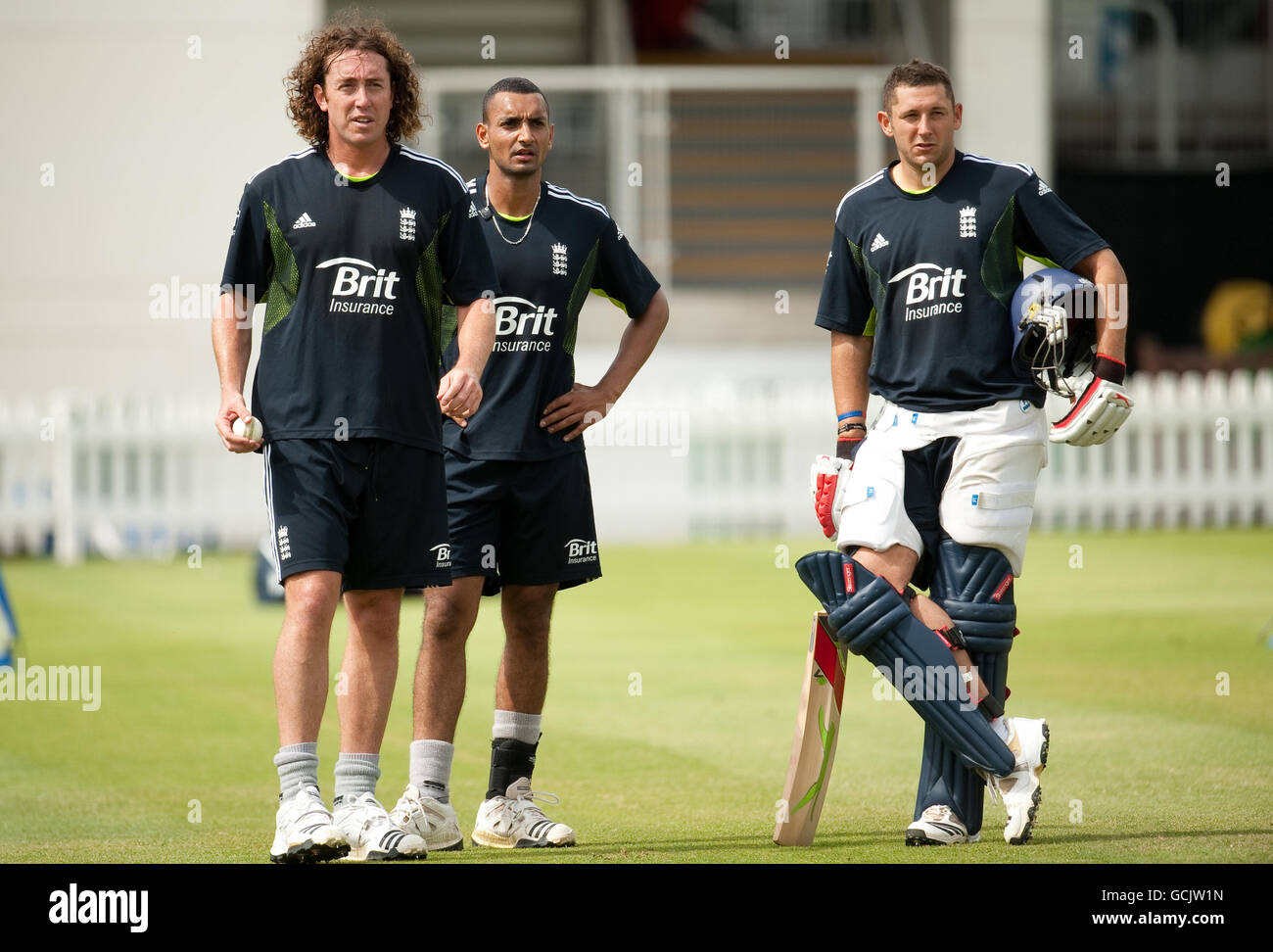 England's Ryan Sidebottom (left), Amjal Shahzad (centre) and Tim Bresnan during the nets session at Lords, London. Stock Photo