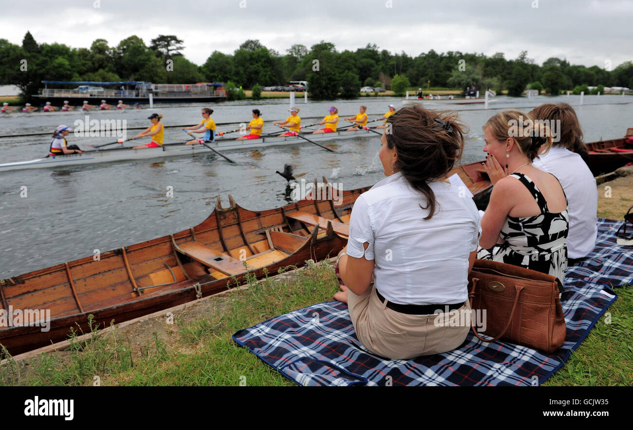 Rowing henley general view gv oar boat mangsk ampics hi-res stock ...