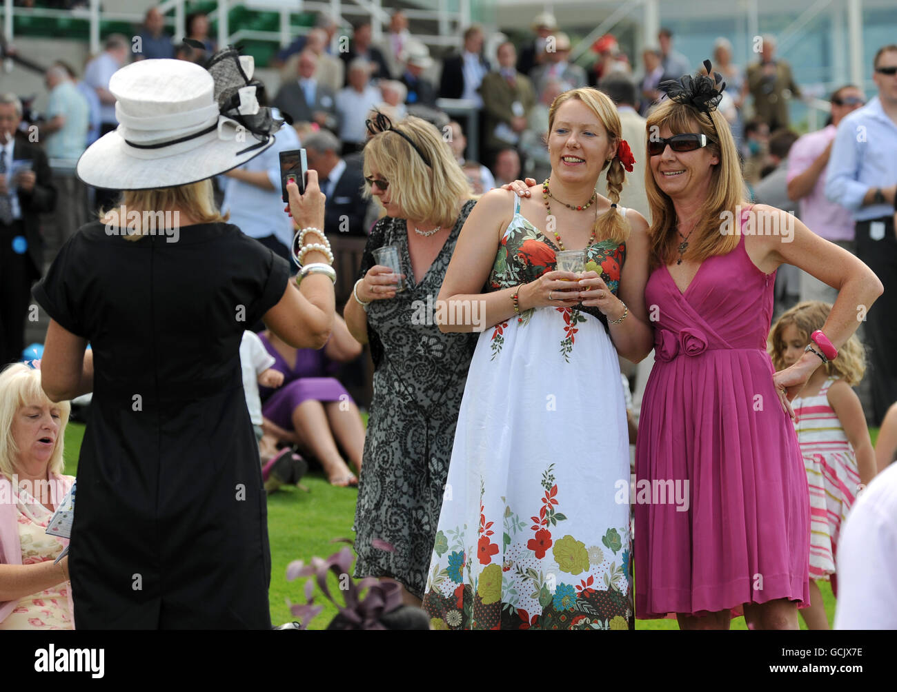 Horse Racing - Coral-Eclipse Day - Sandown Park Stock Photo