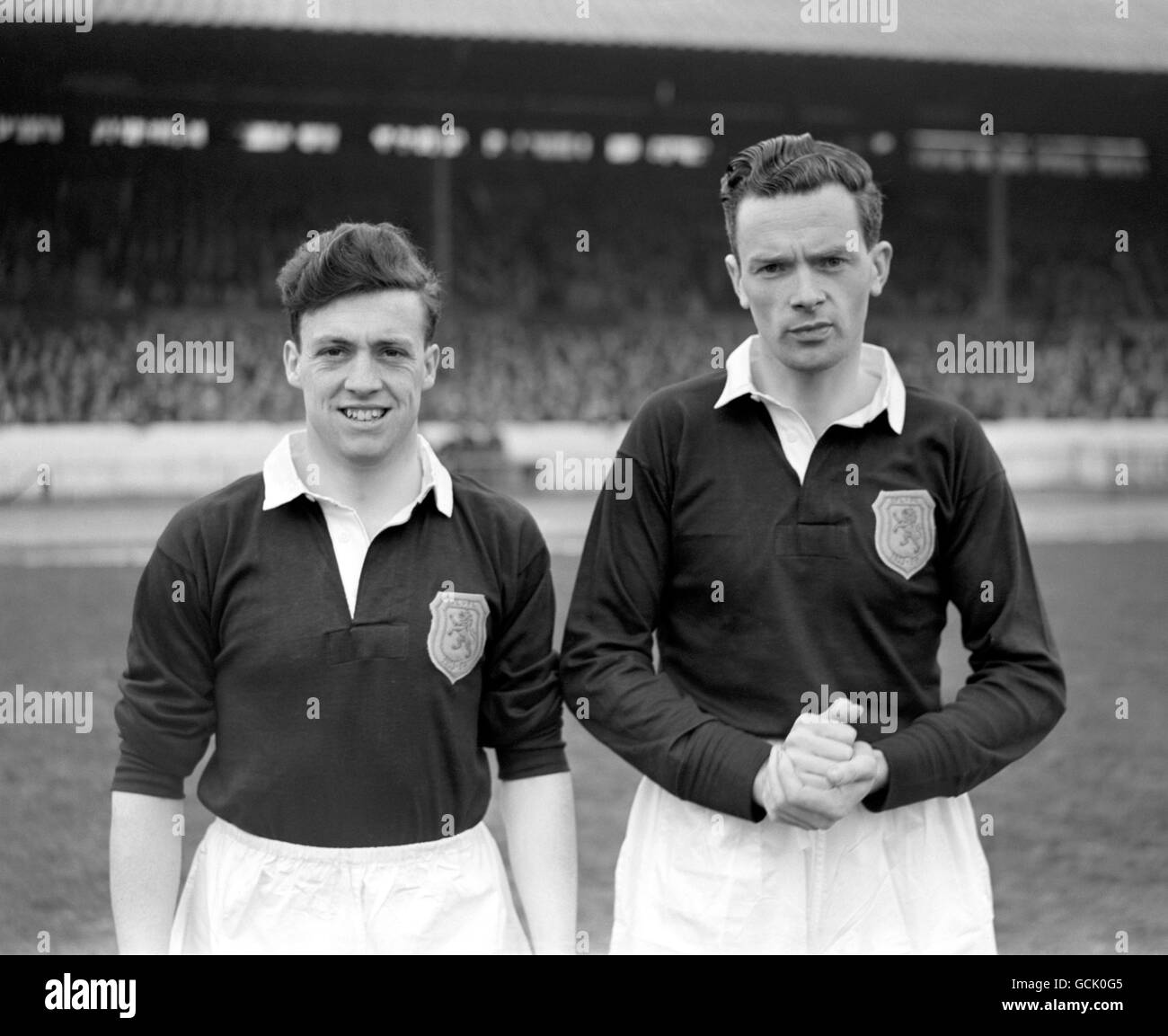 Soccer - Inter-League Friendly - English League v Scottish League - Stamford Bridge. Ian McMillan, Airdrieonians and Scotland, left, and Jimmy Binning, Queen of the South and Scotland Stock Photo