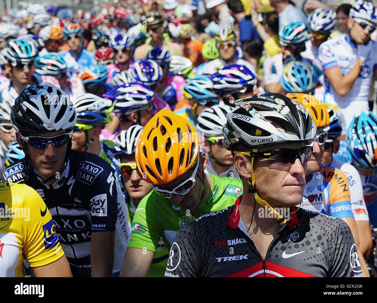 Radio Shack's Lance Armstrong (grey and red) and Garmin-Transition's David  Millar from Great Britain's in the Green Jersey during the Tour de France,  First Stage between Rotterdam and Brusssels Stock Photo -