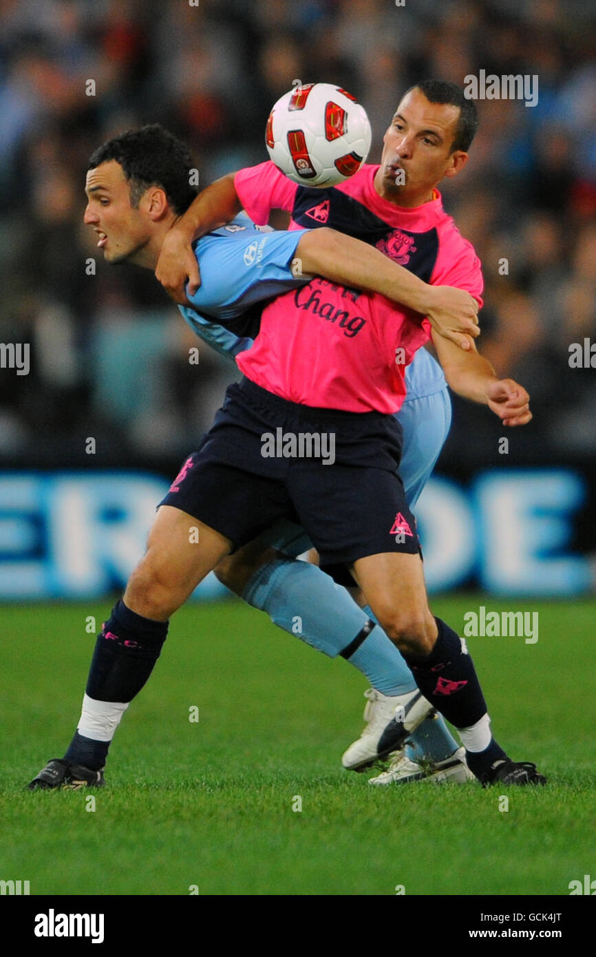 Sydney fcs mark bridge and evertons leon osman hires stock photography