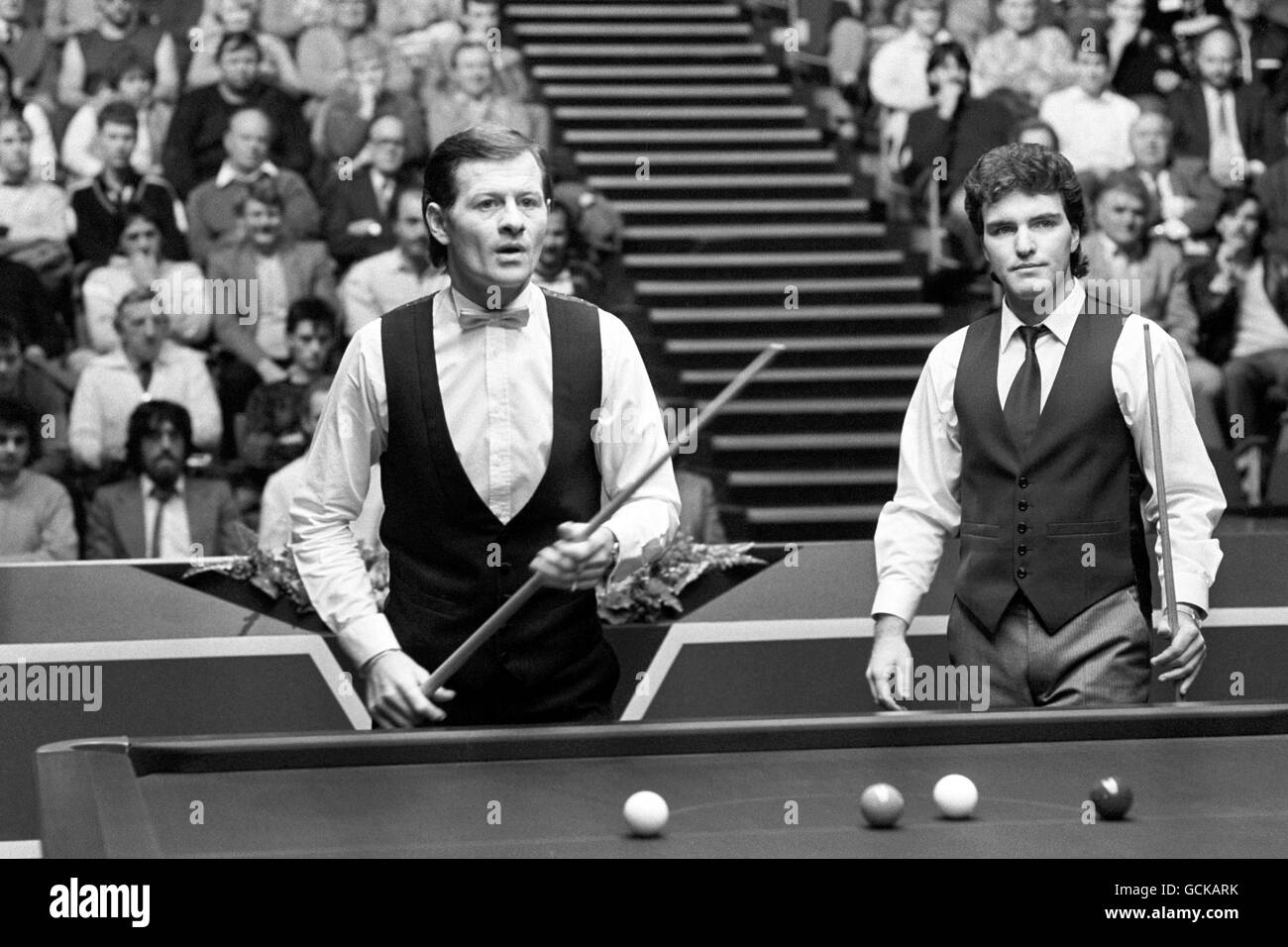 Snooker - Tennents UK Snooker Championship - Quarter Final - Alex Higgins v Wayne Jones