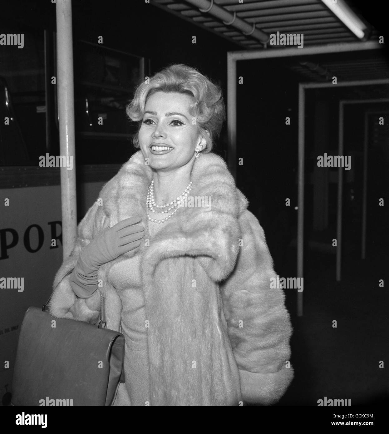 Zsa zsa gabor hi-res stock photography and images - Alamy