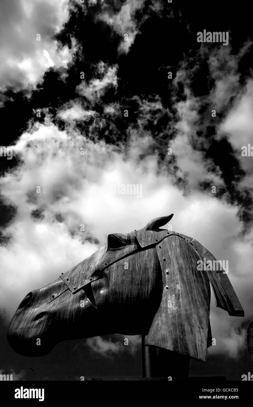 Newly installed equine sculpture for Glorious Goodwood. The equestrian