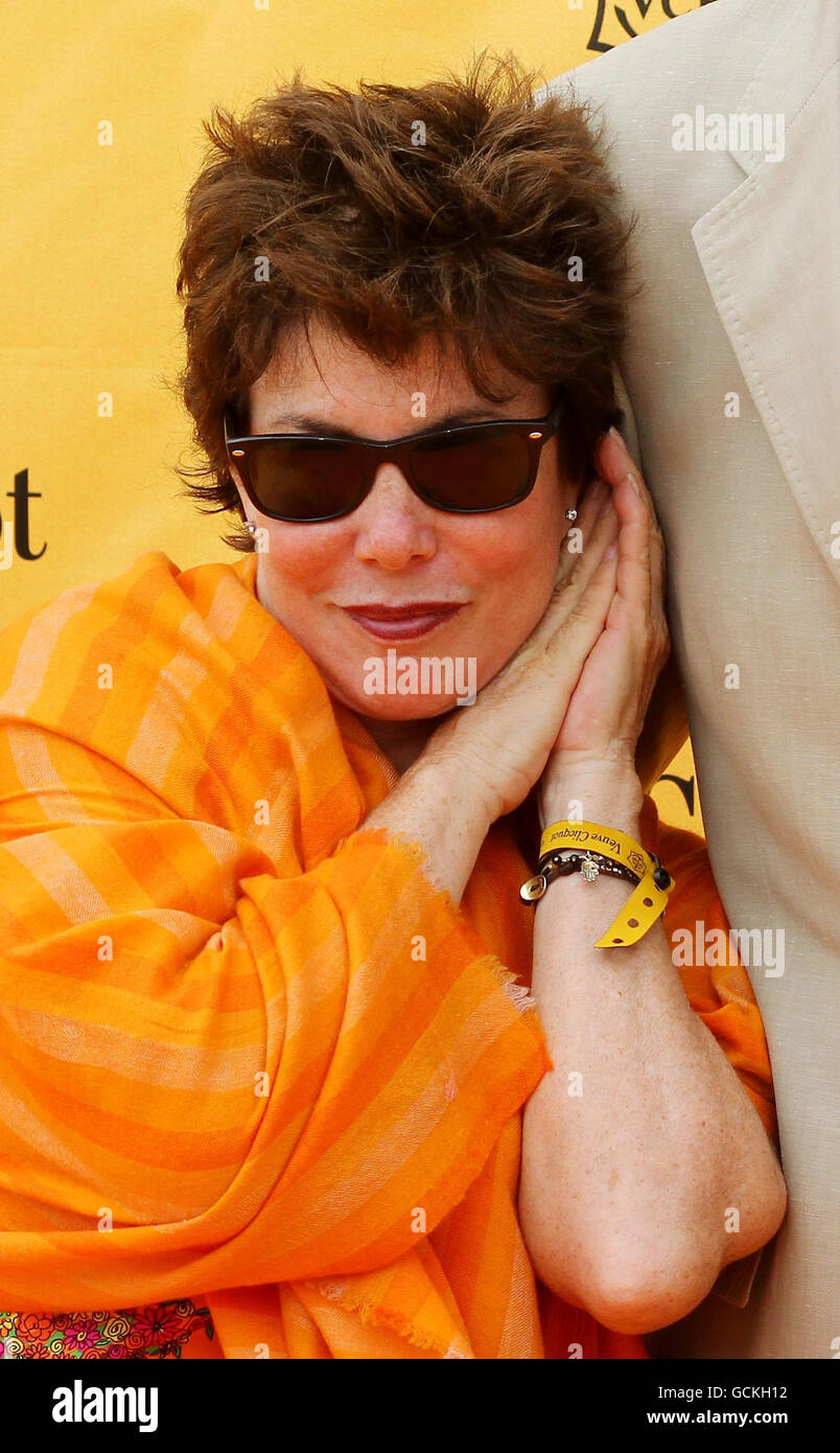 Ruby Wax arrives for the Veuve Clicquot British Open Polo Championship at Cowdray Park, Midhurst, West Sussex. Stock Photo