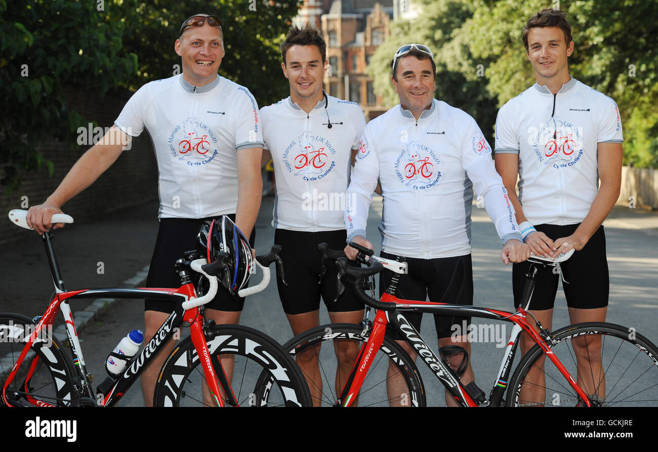 Former British Formula One World champion Nigel Mansell (second right) with sons Greg (second left) and Leo (right) and Swedish retired professional road cycle racer, Magnus Backstedt (left), before they set off on the Nigel Mansell UK Youth Cycle Challenge, to raise awareness of the Positive About Youth Campaign and to raise 1 million for UK Youth. At Kensington Palace, London. Stock Photo