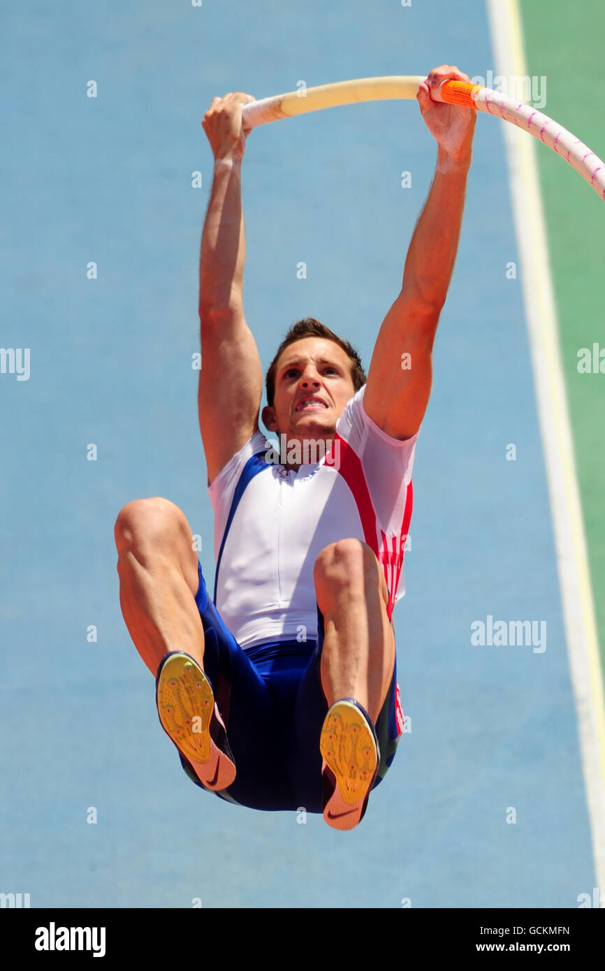 France's Renaud Lavillenie during the men's pole vault Stock Photo Alamy