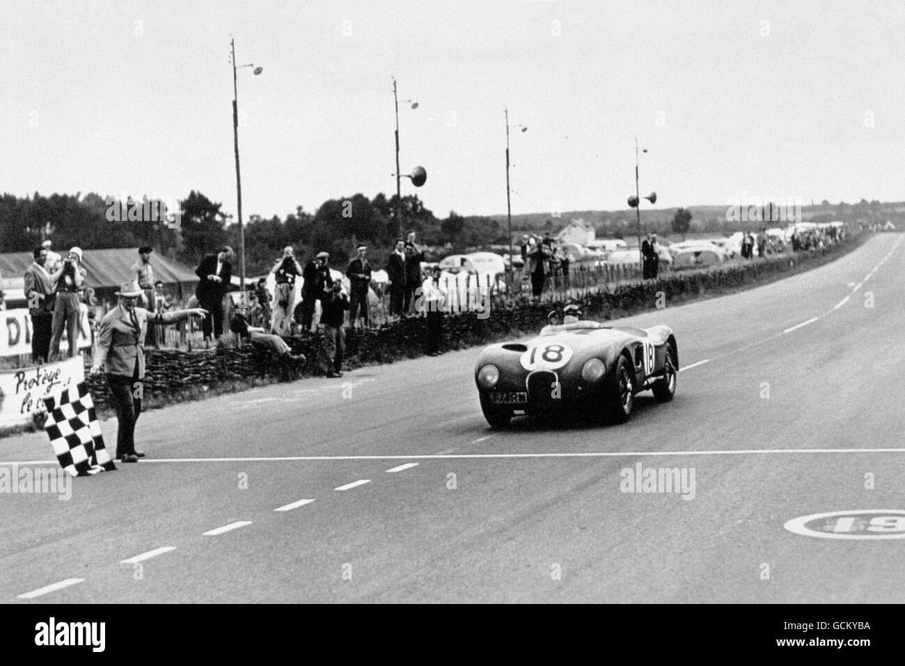 Le mans 24 hours 1953 hires stock photography and images Alamy Le mans 24 hours 1953 hires stock photography and images Alamy