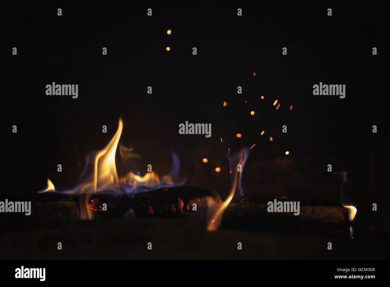 close up wood burning in the fireplace Stock Photo - Alamy