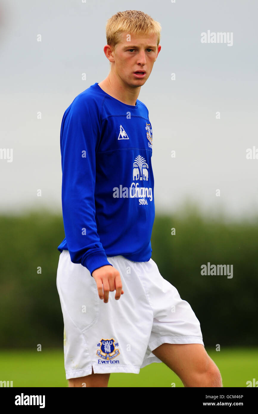 Soccer - Pre Season Friendly - Everton U18 v Celtic U18 - Finch Farm Stock Photo