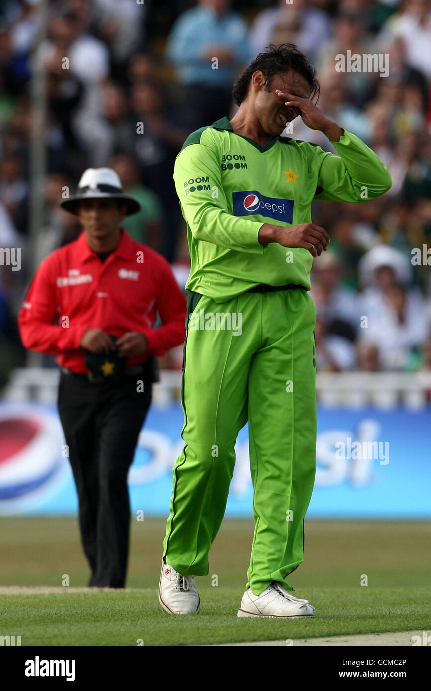 Cricket - Second T20 International - Australia v Pakistan - Edgbaston. Shoaib Akhtar, Pakistan. Stock Photo