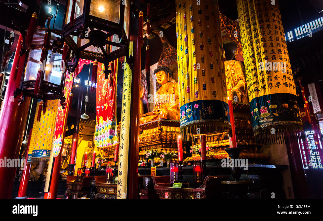SHANGHAI, CHINA Buddhist Statues at Jade Buddha temple in Shanghai