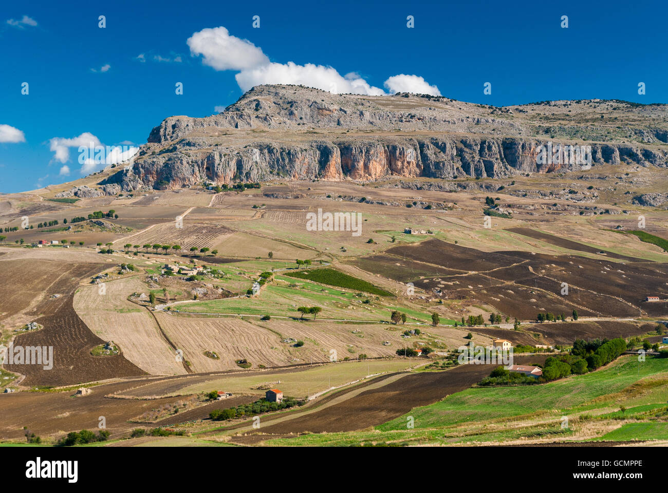 Rocca Busambra, the highest mountain in the chain of Sicani (western ...