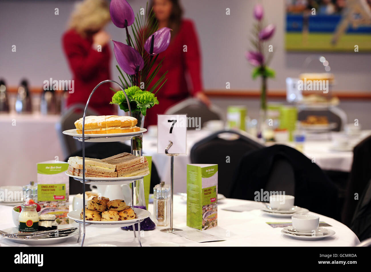 Cricket - Third npower Test - Day Three - England v Pakistan - The Brit Insurance Oval. Afternoon Tea is laid on the tables in hospitality at the Brit Insurance Oval Stock Photo
