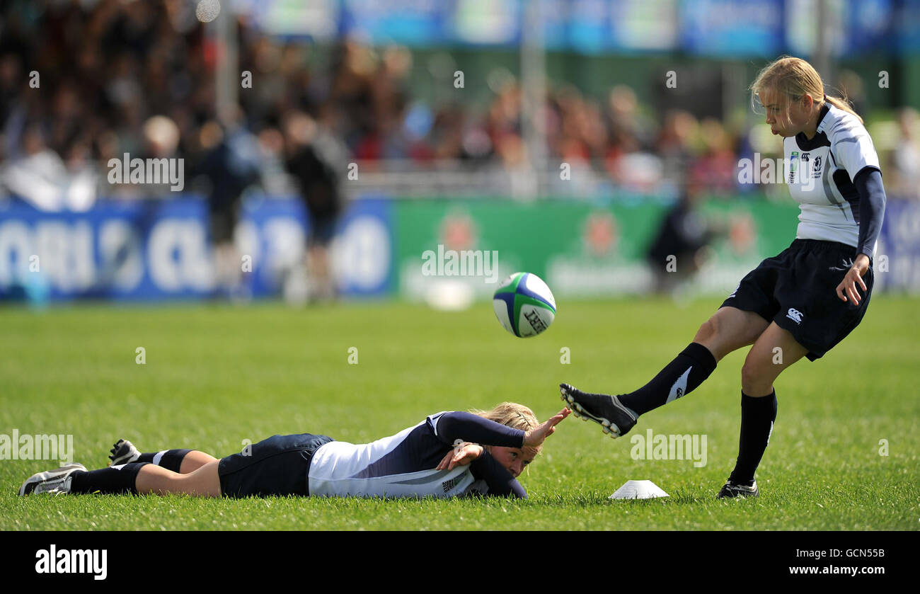 Rugby ball on a kicking tee Stock Photo - Alamy