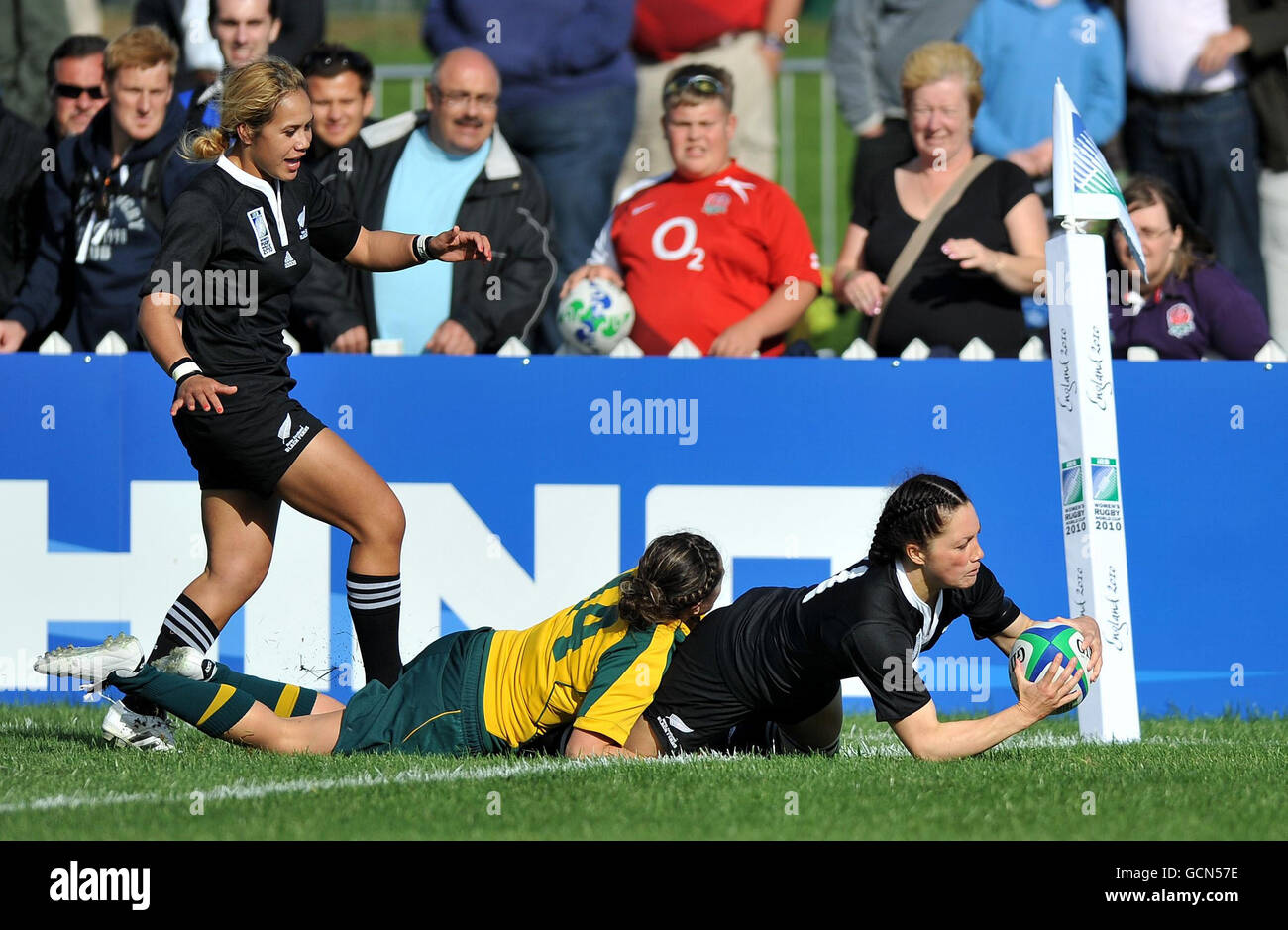 New Zealand's Victoria Grant dives in to score a try during the IRB Women's World Cup match at Surrey Sports Park, Guildford. Stock Photo
