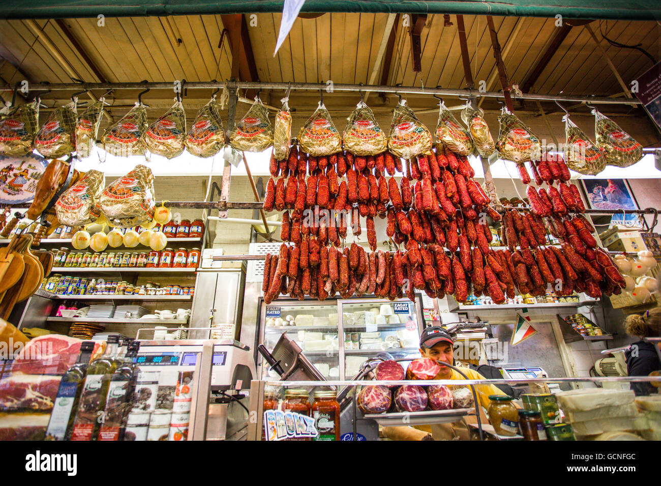 NEW YORK CITY NOVEMBER 8, 2013 Italian deli in speciality market in