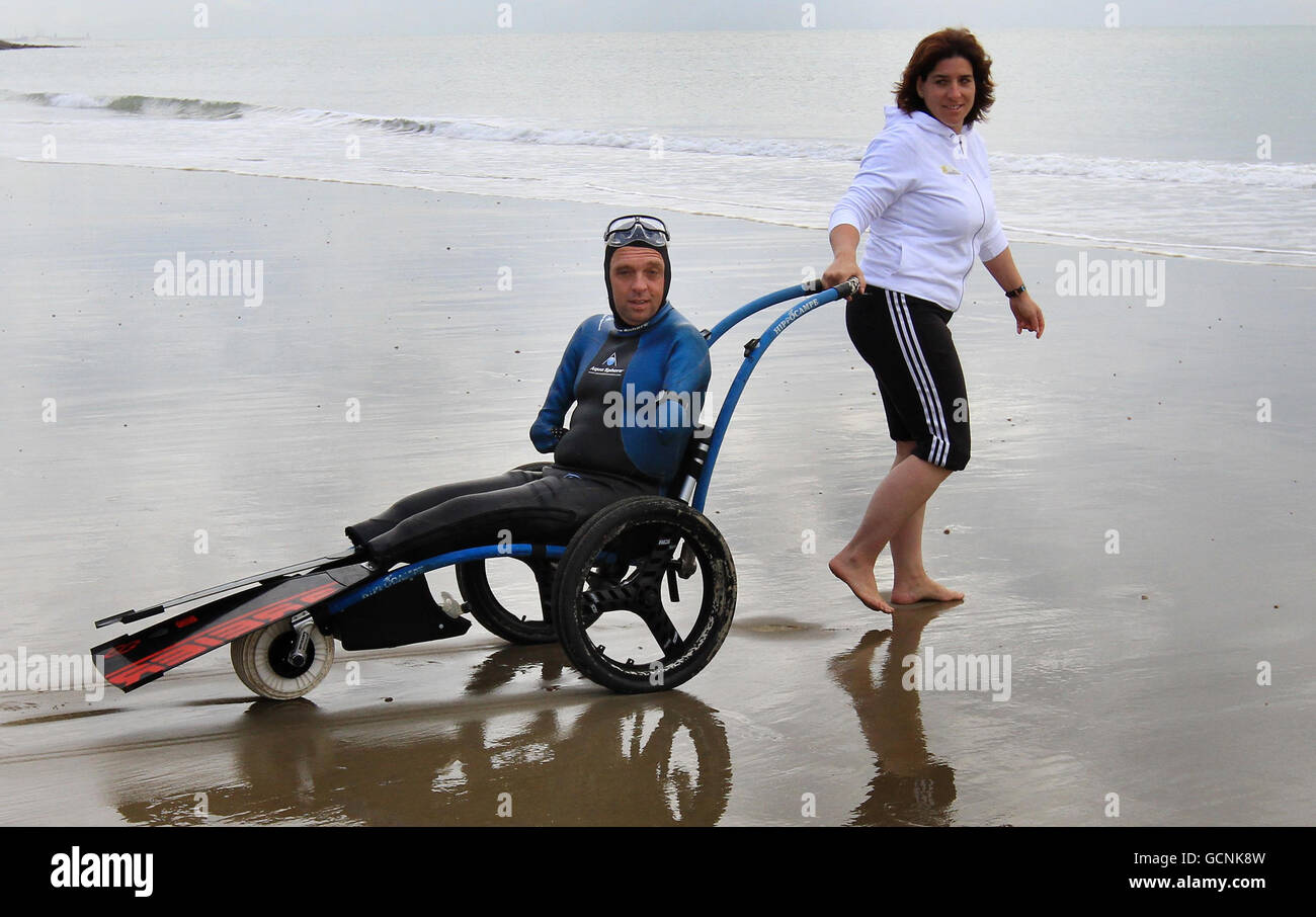 девушки инвалиды на костылях. когда безногих бабы по домам несли. акротомофилия (acrotomophilia). Amputee dak на коляске. когда безногих бабы по домам несли.