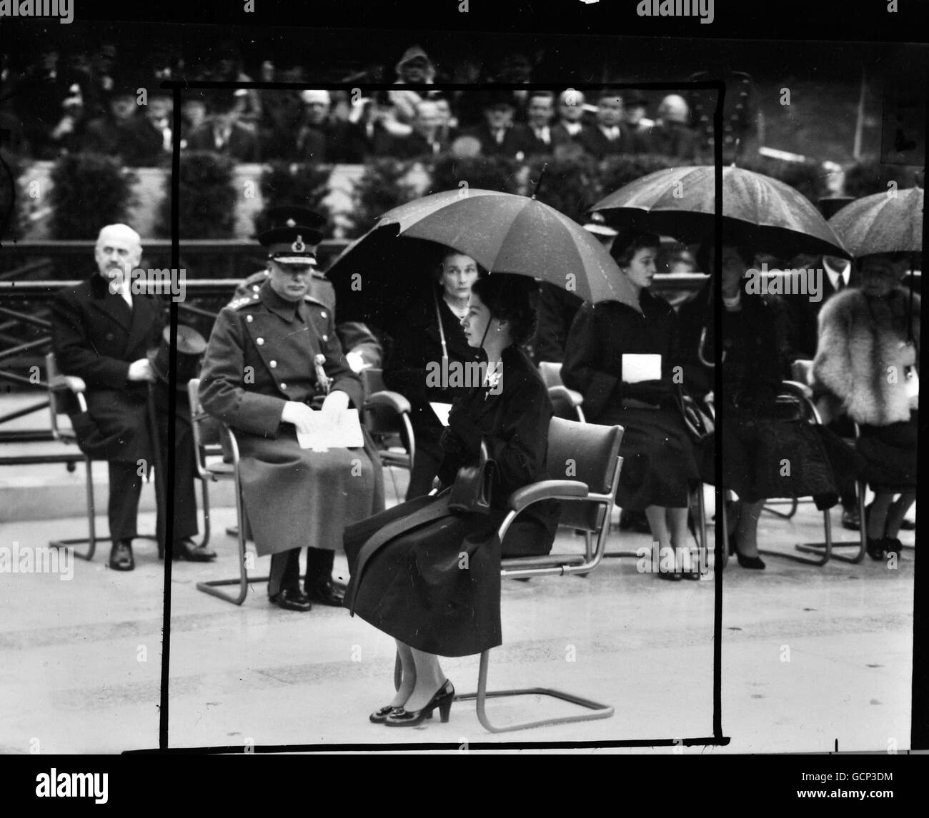 Royalty Unveiling The Statue Of The Late King George Vi Carlton Gardens London Stock Photo Alamy
