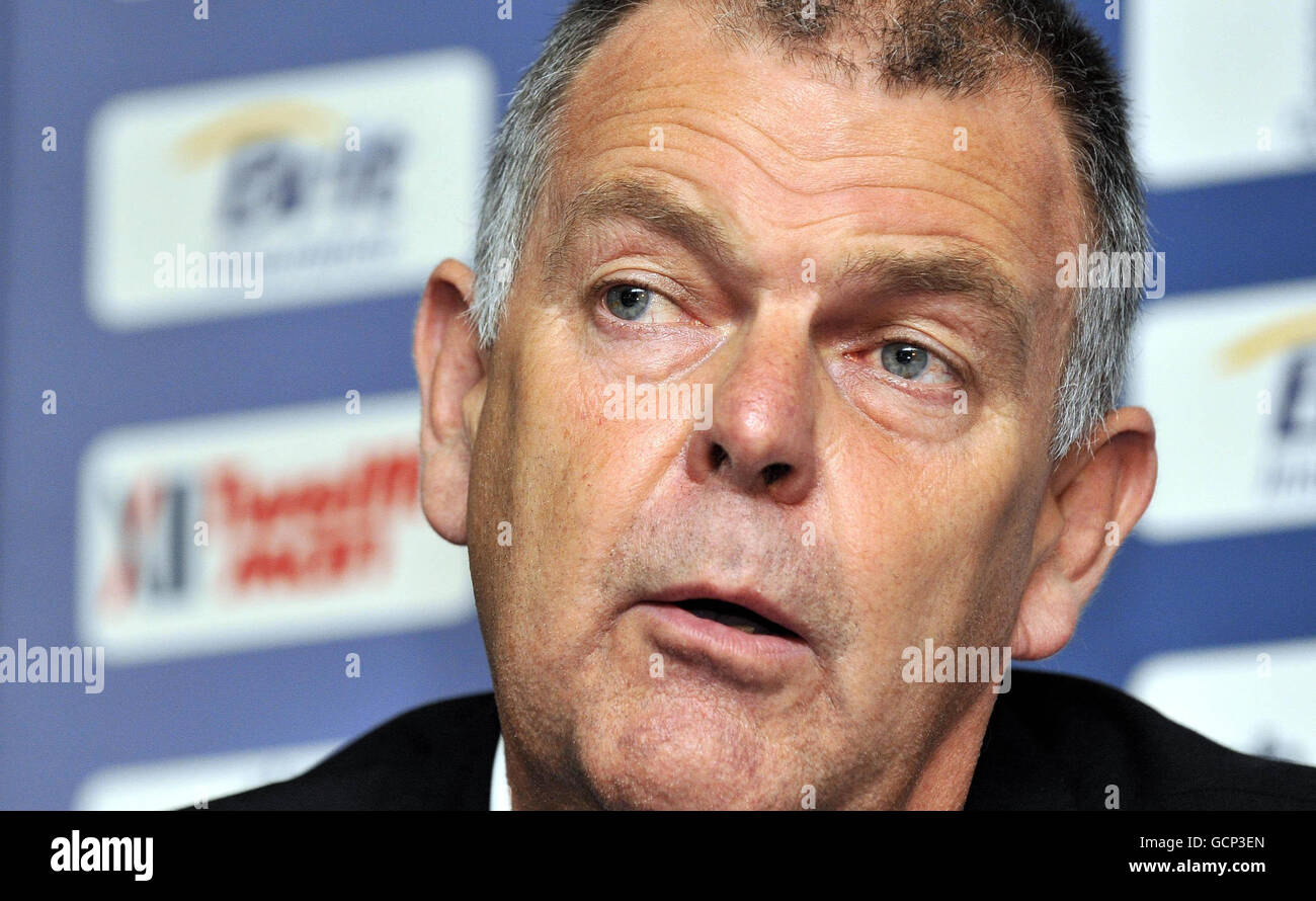 National squad selector Geoff Miller speaks during a press conference at the Brit Insurance Oval, London. Stock Photo