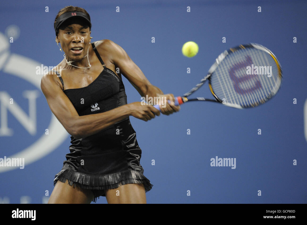 USA's Venus Williams in action against Italia's Roberta Vinci during day one of the US Open, at Flushing Meadows, New York, USA. Stock Photo