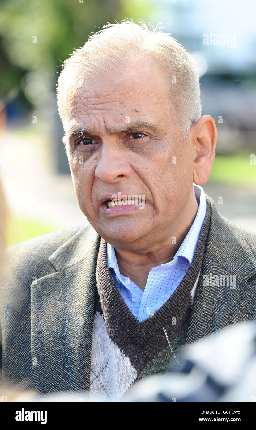 6 37pm hi-res stock photography and images - Alamy