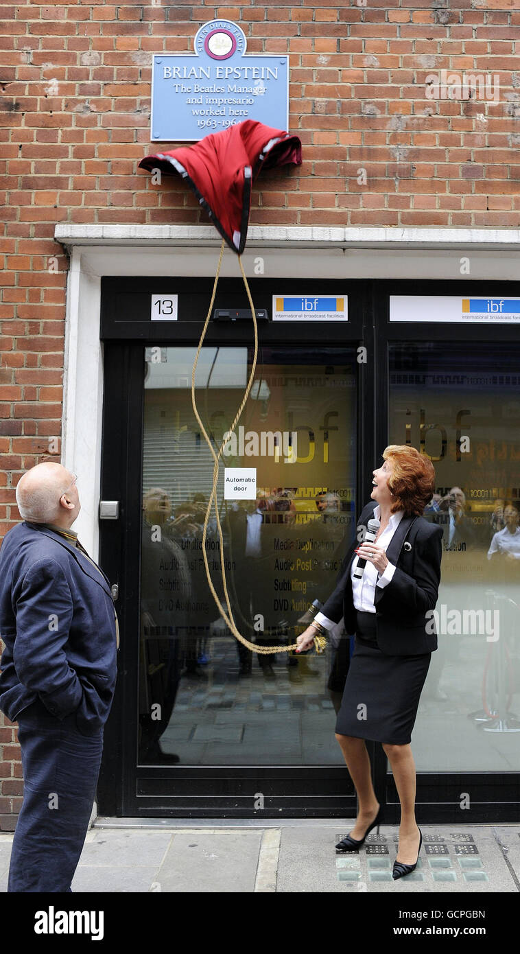 Television personality Cilla Black unveils the first Seven Dials heritage plaque in honour of the Beatles manager, Brian Epstein, who also managed Cilla Black and many other music acts in the 1960s, at 13 Monmouth Street, Seven Dials in central London, which was his first London office. Stock Photo