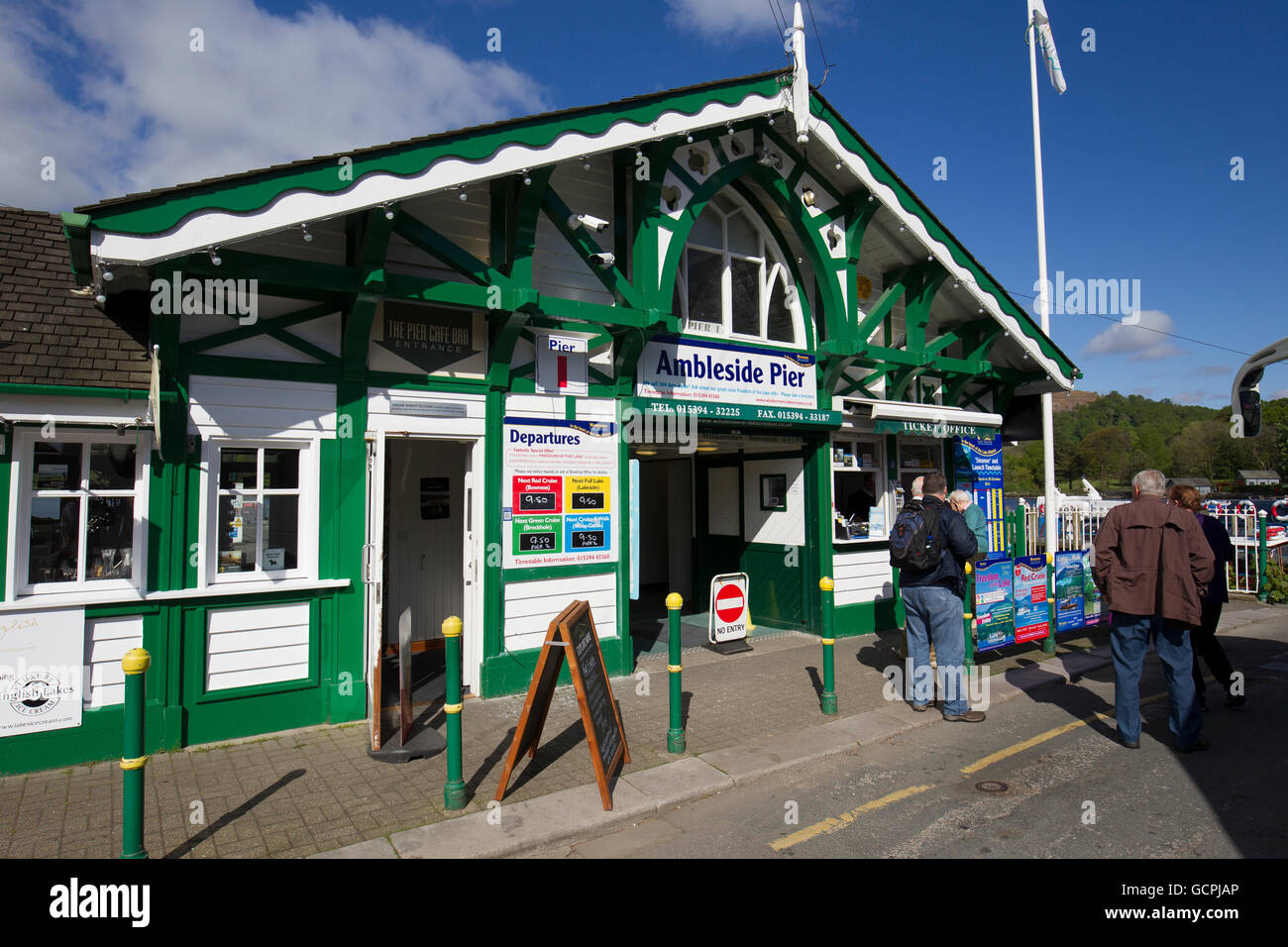 Waterhead Ambleside Windermere Lake Cruises ticket office Stock Photo