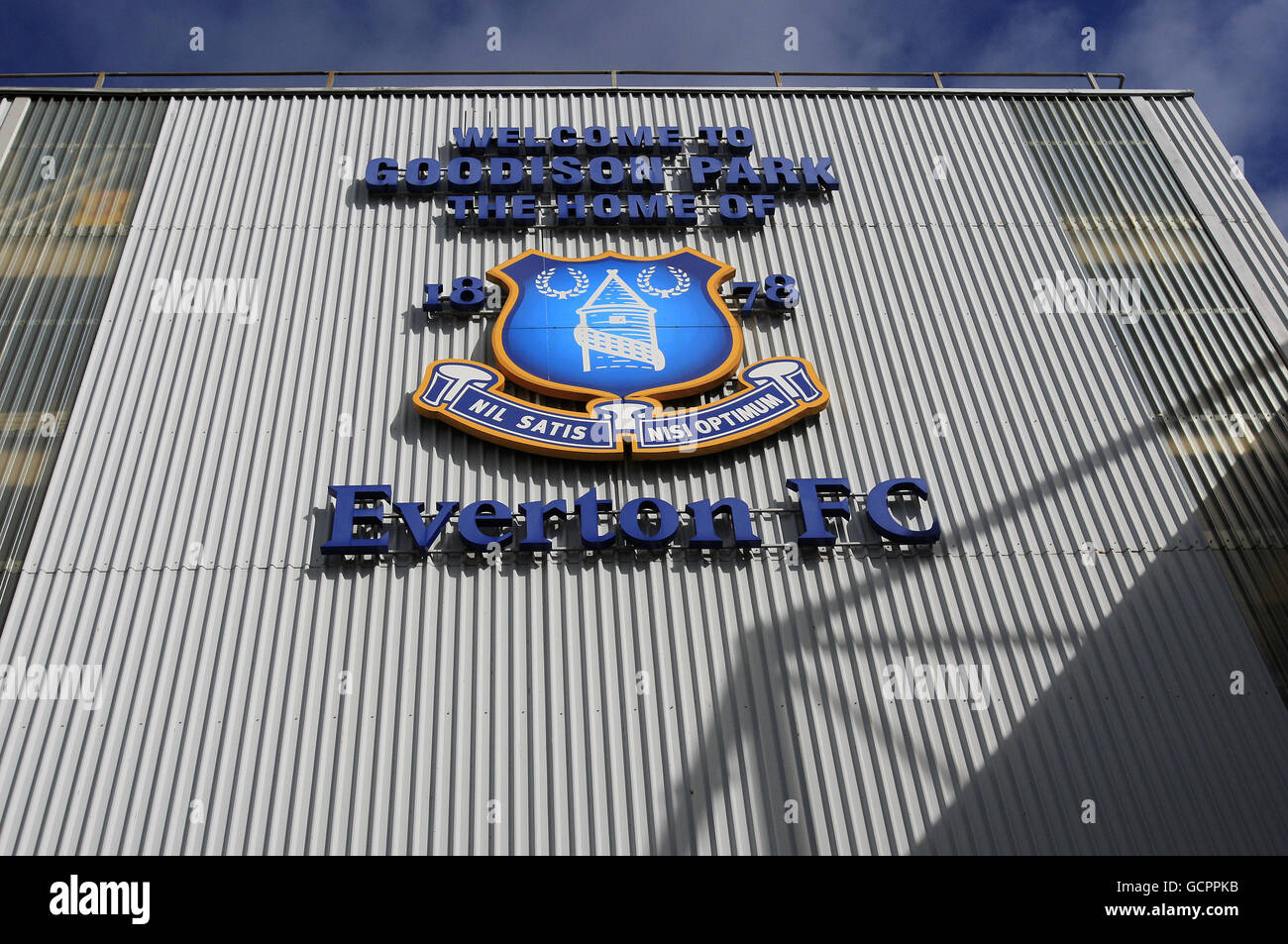 Soccer - Barclays Premier League - Everton v Manchester United - Goodison Park. The Everton club crest outside Goodison Park Stock Photo