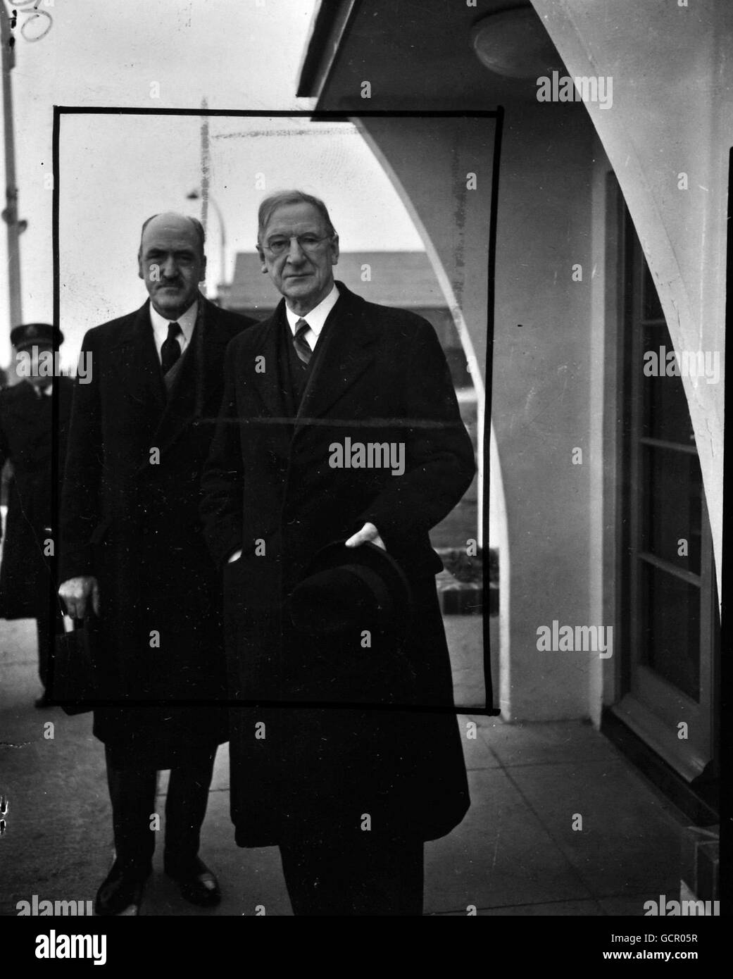 Politics - Mr. Eamon de Valera & Mr. Frank Aiken - London Stock Photo