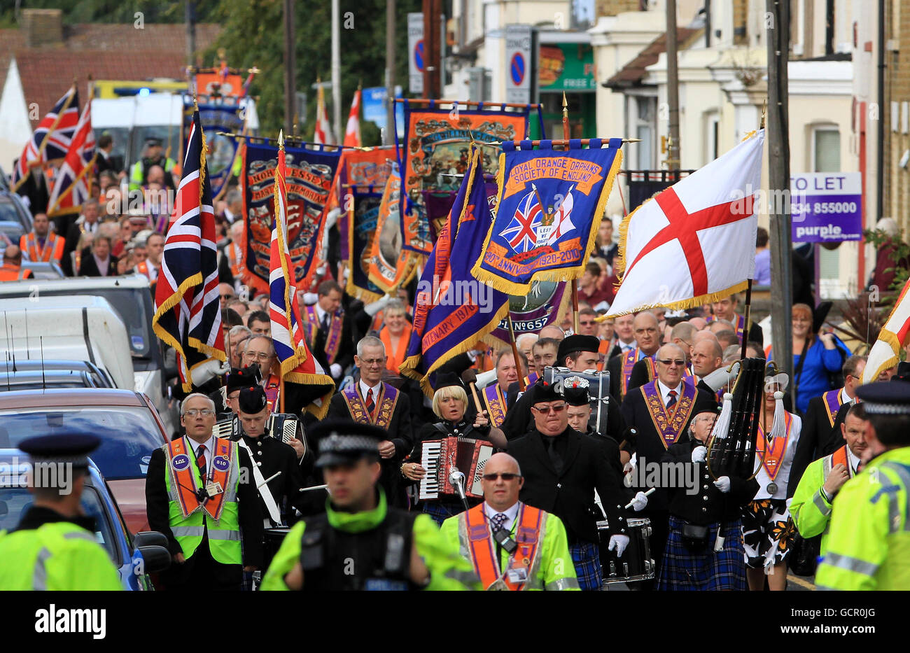 Orange order march hires stock photography and images Alamy
