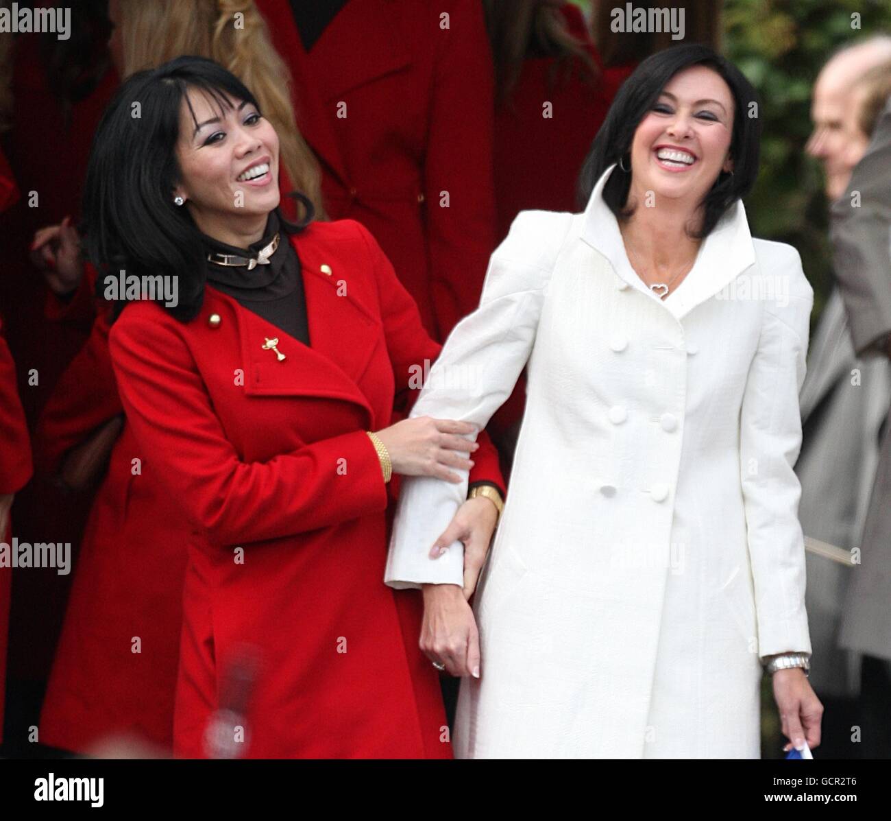 Golf - 38th Ryder Cup - Europe v USA - Opening Ceremony - Celtic Manor Resort. Lisa Pavin (left), wife of Corey Pavin, and Gaynor Montgomerie (right), wife of Colin Montgomerie, during the Opening Ceremony Stock Photo