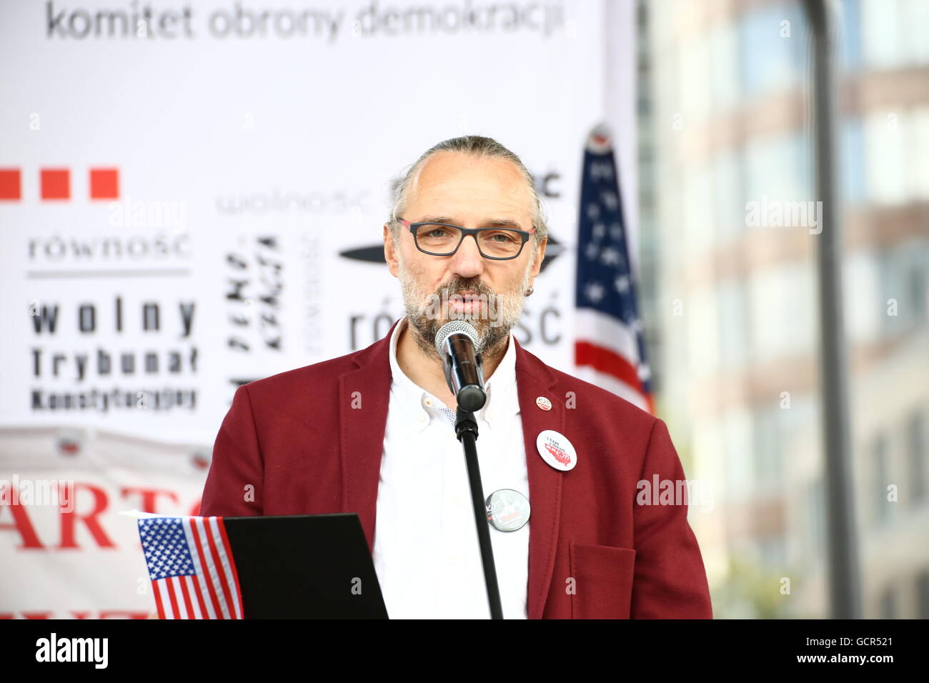 Warsaw, Poland. 09th July, 2016. Leader of the Democracy Defend Committee (KOD), Mateusz Kijowksi held a speech during anti-govermental protest in Warsaw. Credit:  Jakob Ratz/Pacific Press/Alamy Live News Stock Photo