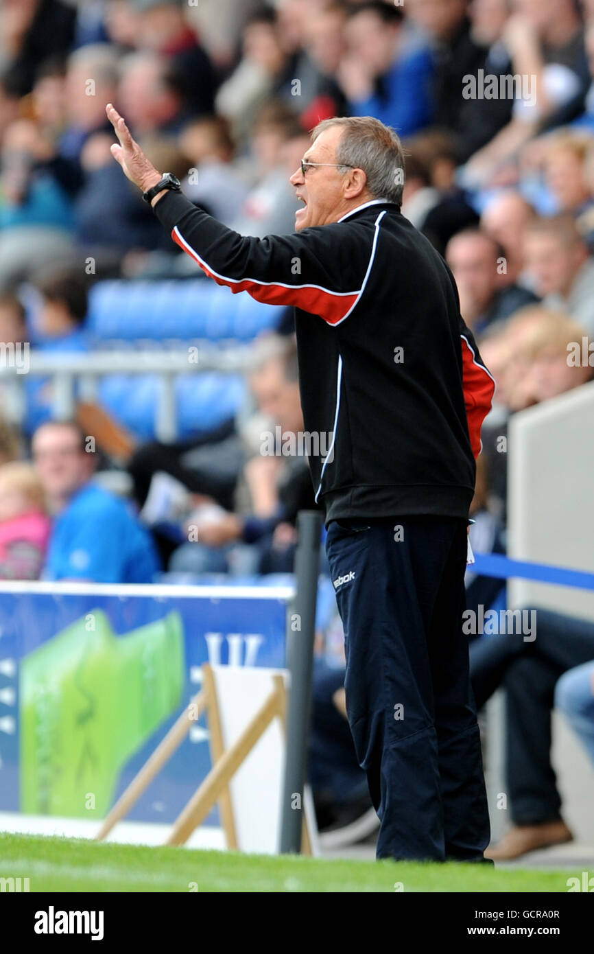 Soccer - npower Football League Two - Chesterfield v Crewe Alexandra - B2net Stadium. Dario Gradi, Crewe Alexandra manager Stock Photo