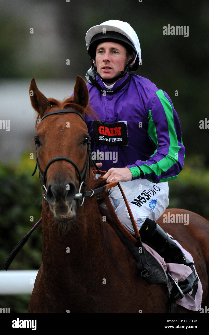 Horse Racing digibet Wednesday Series Kempton Park. Jockey Paul