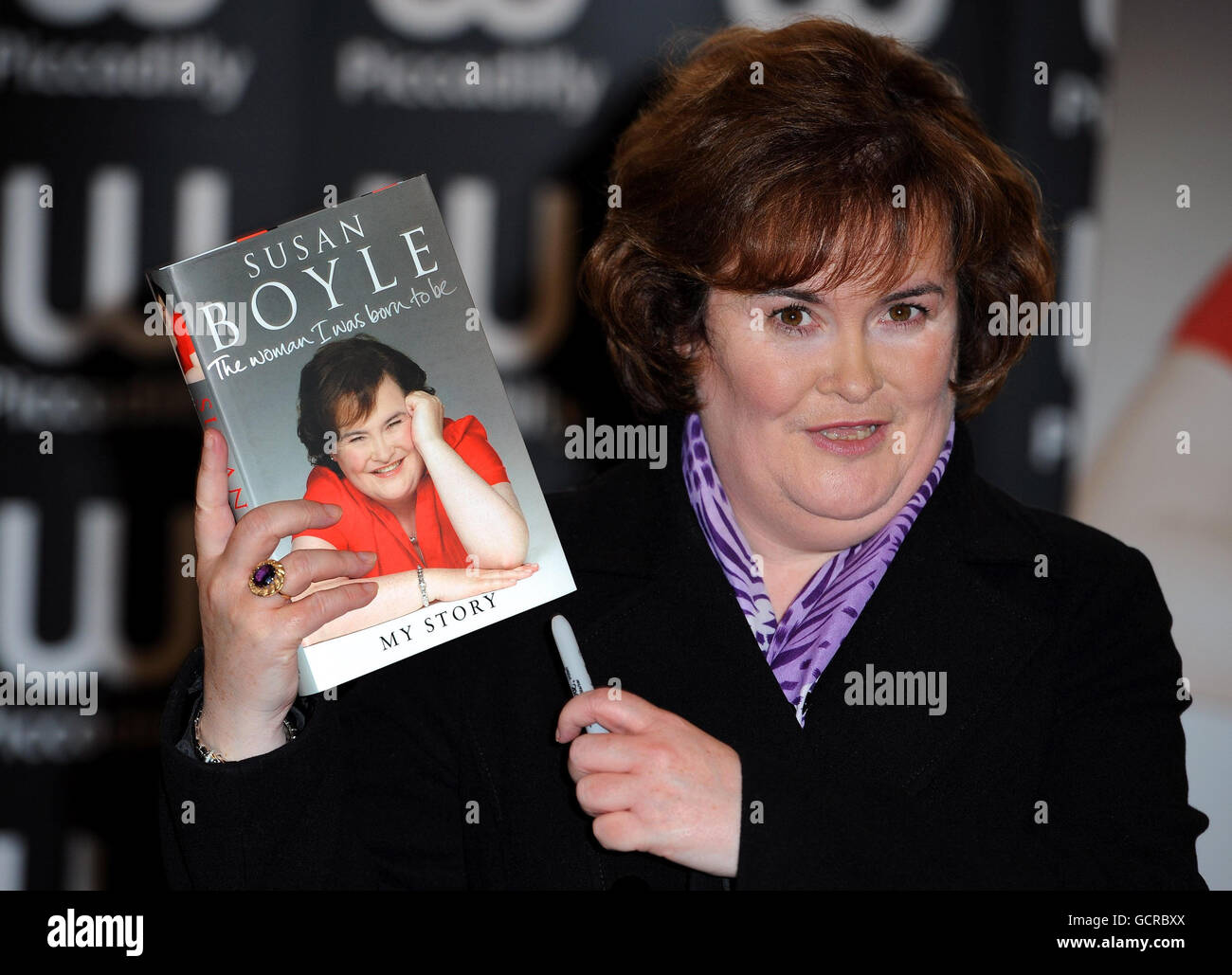 Singer Susan Boyle, who was discovered on the television show Britain's Got Talent, signs copies of her autobiography, The Woman I Was Born to Be at Waterstone's in Piccadilly, central London today. Stock Photo