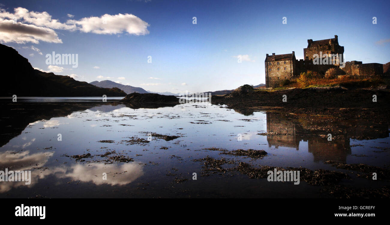 Eilean Donan Castle in Loch Duich in the western Highlands of Scotland. Stock Photo