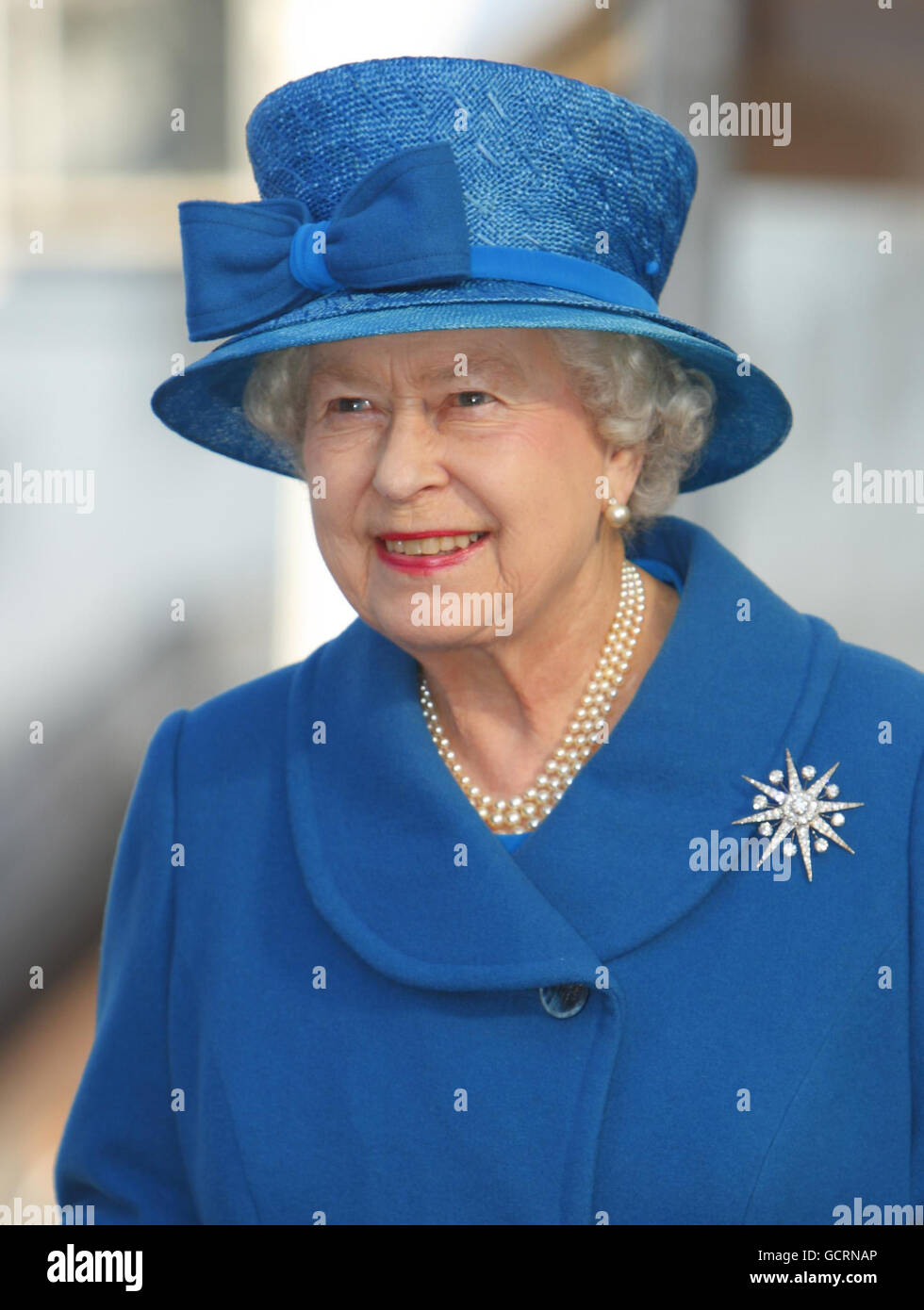 New Queen Elizabeth cruise liner Stock Photo Alamy