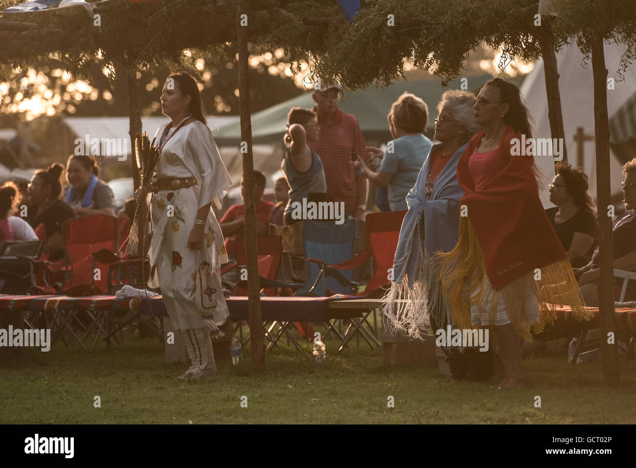 Gourd dance hires stock photography and images Alamy