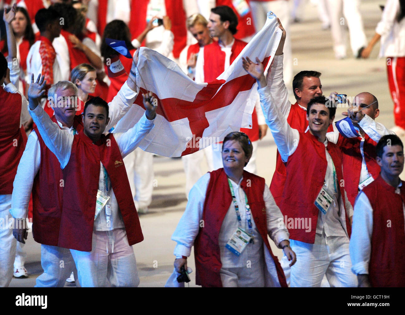 Members of the England team during the 2010 Commonwealth Games opening ceremony at the Jawaharlal Nehru Stadium in New Delhi, India. Stock Photo