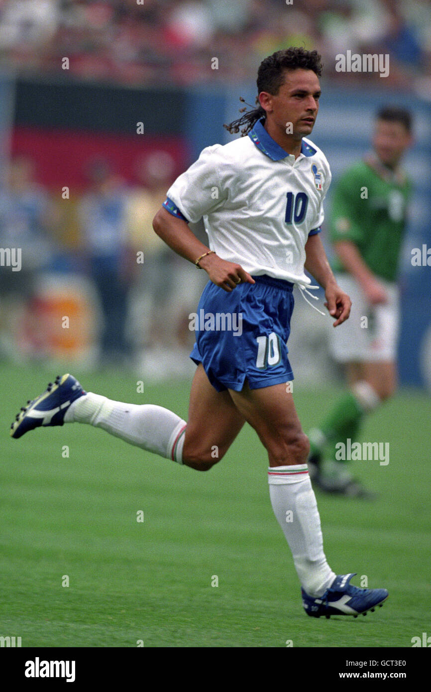 Soccer - 1994 FIFA World Cup USA - Group E - Italy v ...
