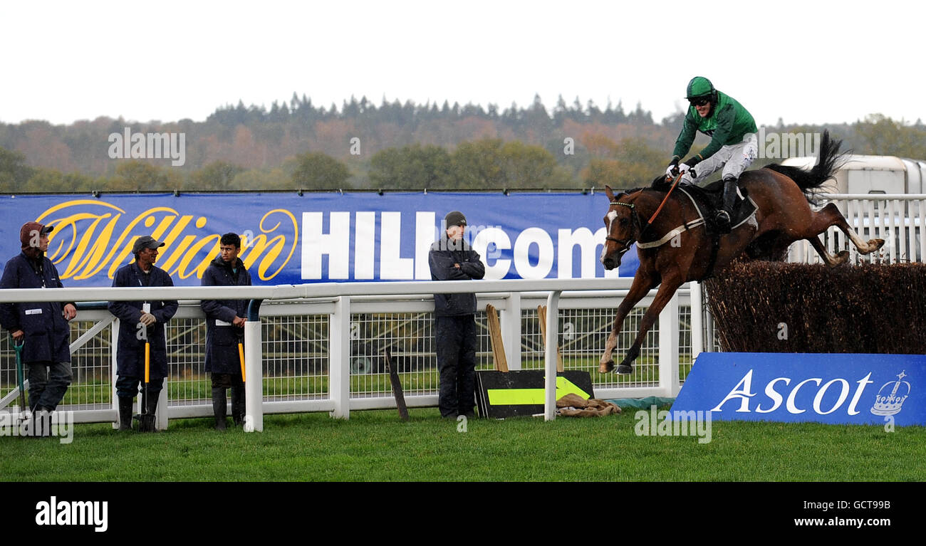 Ascot underwriting hi-res stock photography and images - Alamy