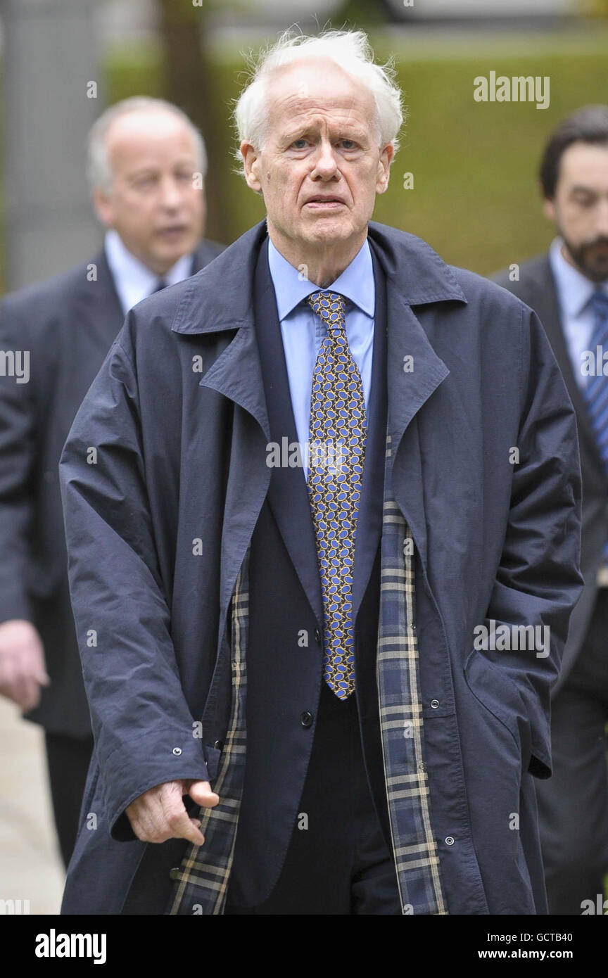 Former Chairman of South West Water Authority Keith Court leaves Taunton Crown Court, where an inquest is being held into the death of Carole Cross, 59, who was poisoned in 1988 and died in 2004, after 20 tonnes of aluminium sulphate were dumped into the wrong tank at a water treatment works. Stock Photo