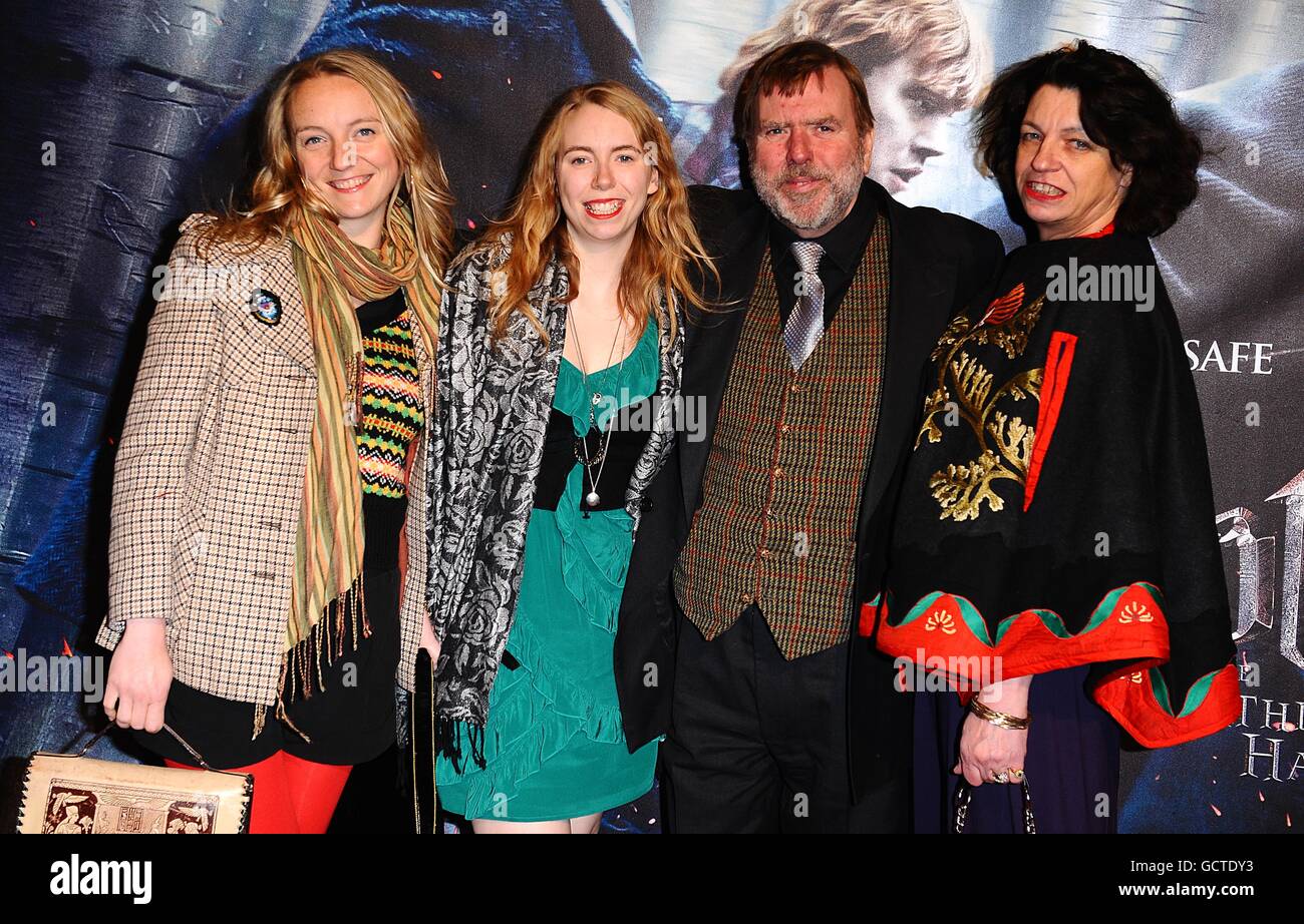 Timothy Spall and family arriving for the World Premiere of Harry Potter and The Deathly Hallows : Part One, at the Odeon West End, Leicester Square, London. Stock Photo