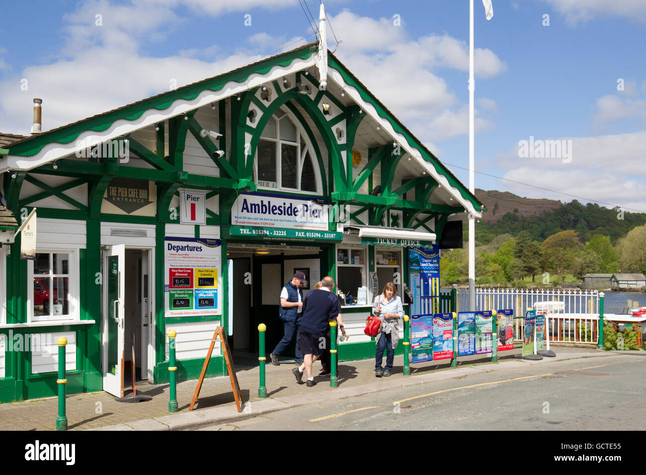 Waterhead Ambleside Windermere Lake Cruises ticket office Stock Photo