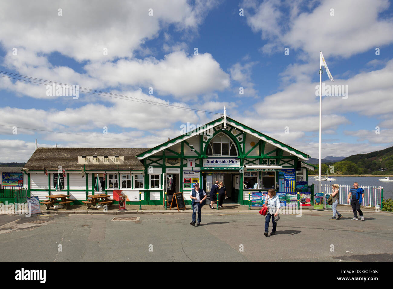 Waterhead Ambleside Windermere Lake Cruises ticket office Stock Photo