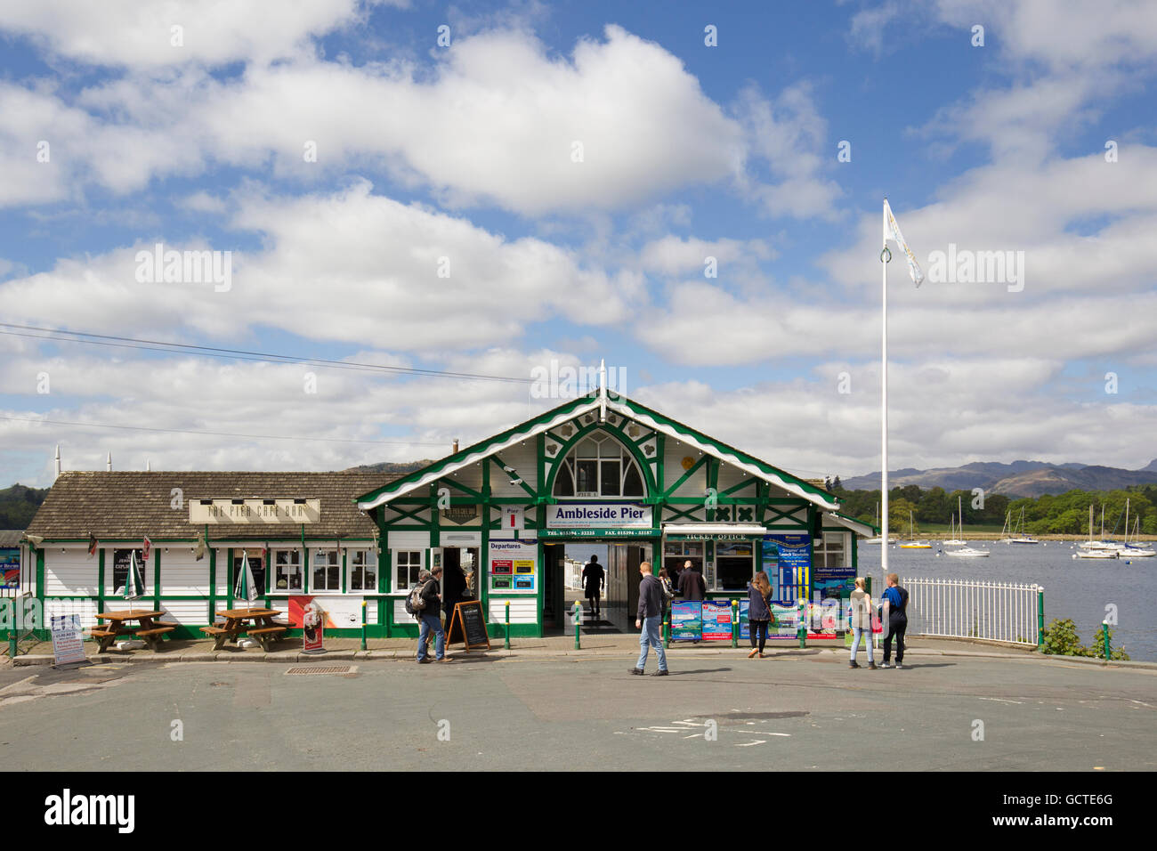 Waterhead Ambleside Windermere Lake Cruises ticket office Stock Photo